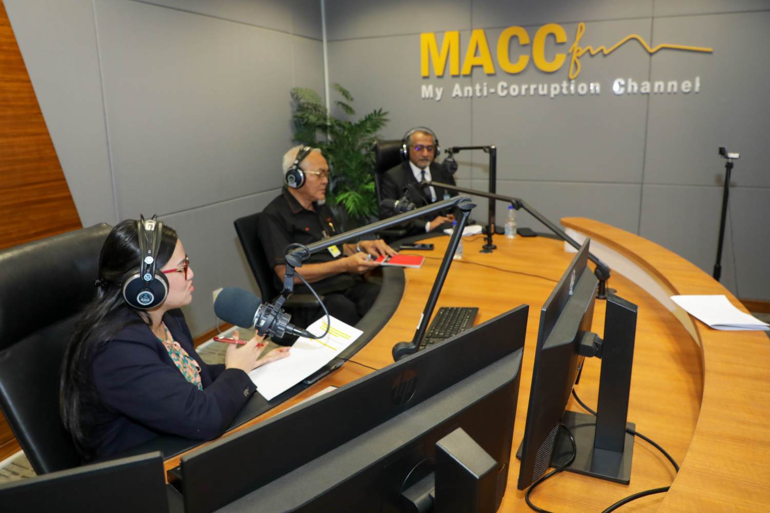 MACC FM Radio Discussion - ABAC News
